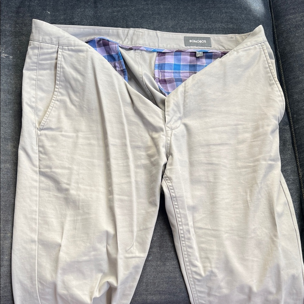 Bonobos Men's Light Gray Chinos